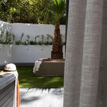 Lux&easy Downtown Residences * Athens