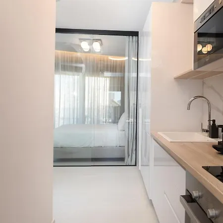Lux&easy Downtown Residences * Athens